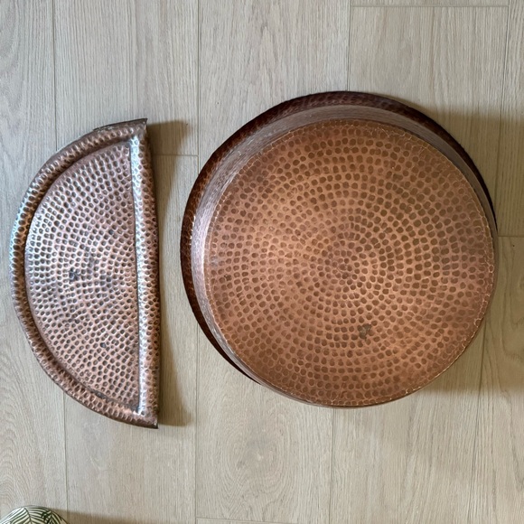 Handmade Round Copper Pedicure Bowl 20" with Removable Copper Footrest - Picture 5 of 5